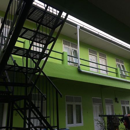 Griya 24 Homestay Медан Екстериор снимка