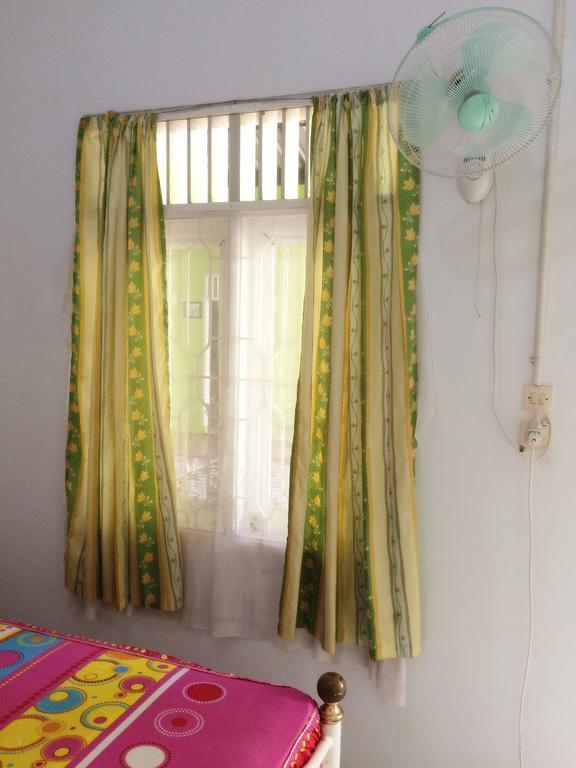 Griya 24 Homestay Медан Екстериор снимка