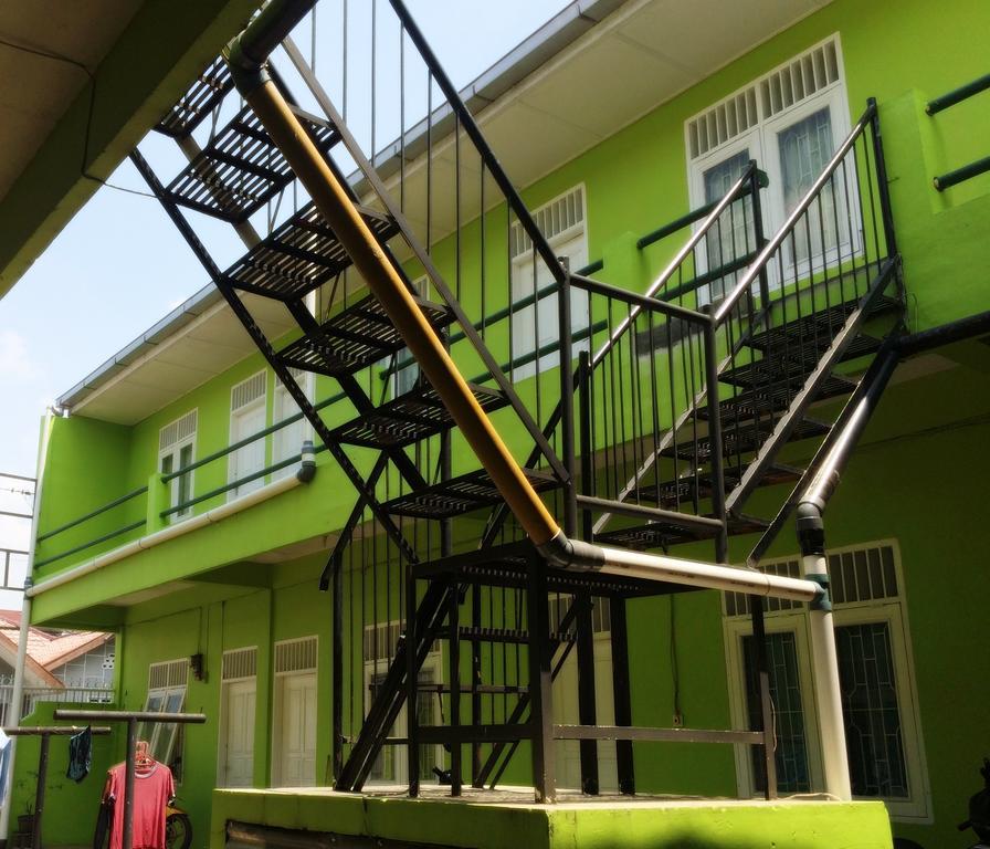 Griya 24 Homestay Медан Екстериор снимка