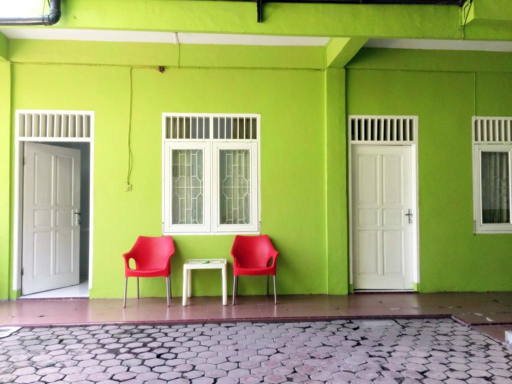Griya 24 Homestay Медан Екстериор снимка